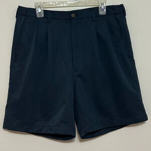 Haggar Men's Pleated Front Navy Blue Shorts Size 36. B1